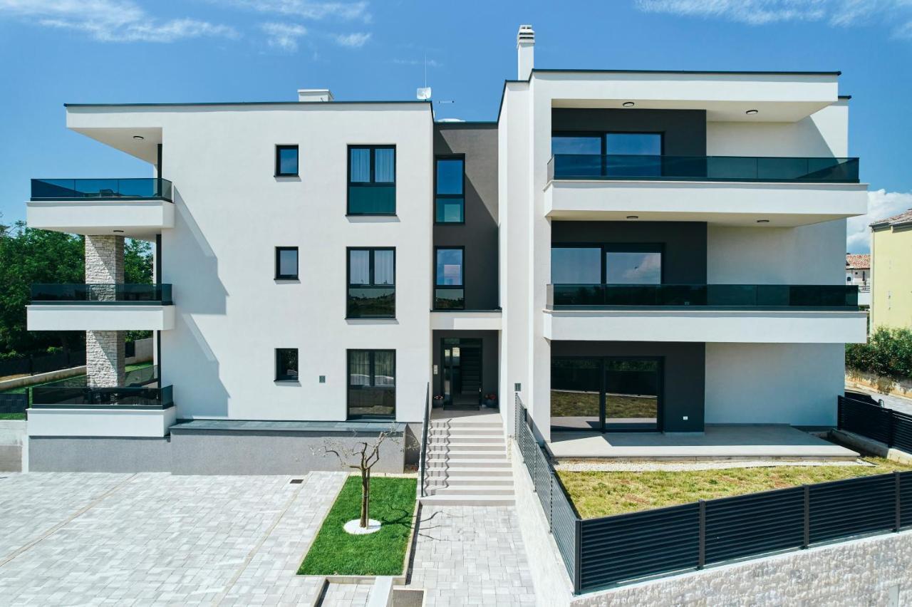 Apartments San Maris Umag Exterior photo