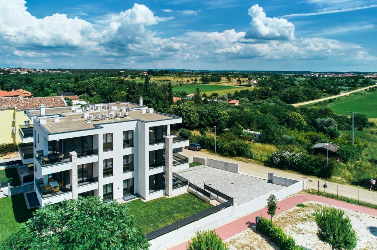 Apartments San Maris Umag Exterior photo