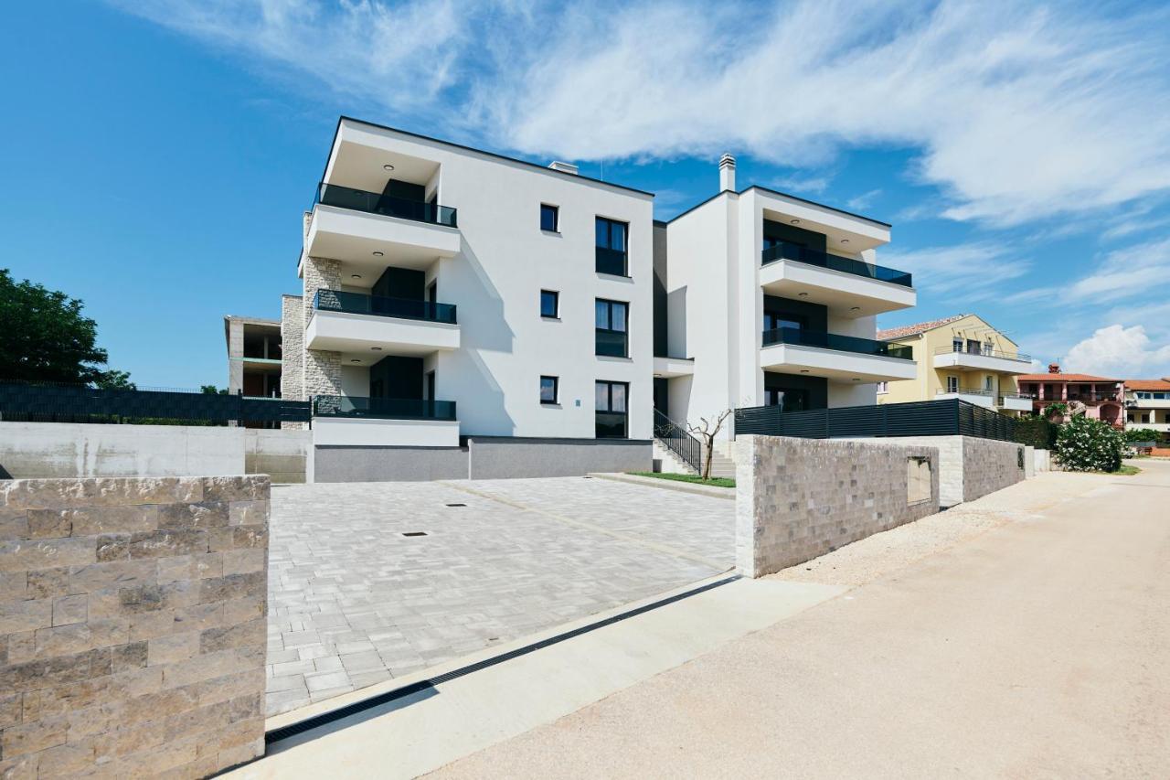 Apartments San Maris Umag Exterior photo